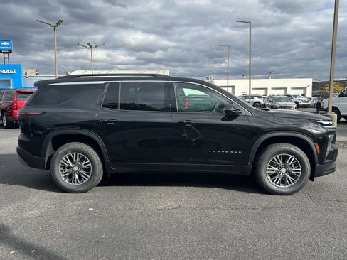New 2026 Chevrolet Traverse LT w/ Driver Confidence Package image 28