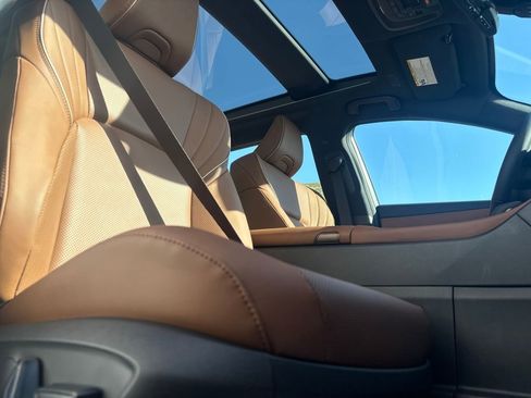 New 2026 Toyota Crown Signia Limited image 28