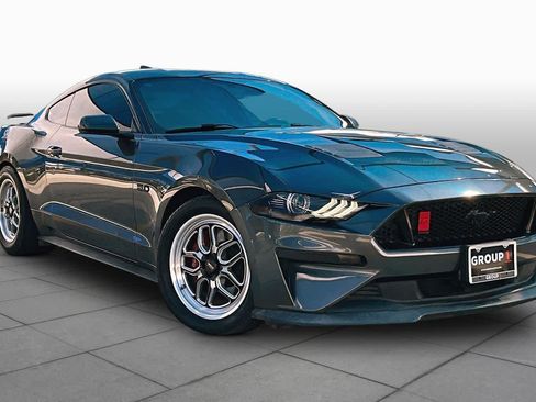 Used 2019 Ford Mustang GT Premium w/ Equipment Group 401A RWD image 3