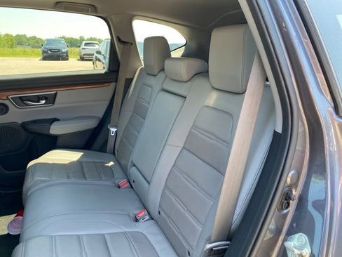 Used 2018 Honda CR-V Touring image 14