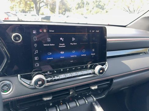 Used 2024 Chevrolet Colorado Z71 w/ Z71 Convenience Package 2 image 22