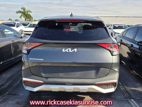 Used 2023 Kia Sportage LX FWD image 6