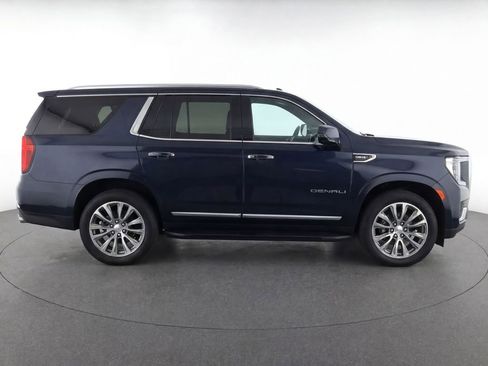 Used 2022 GMC Yukon XL Denali AWD/4WD image 8
