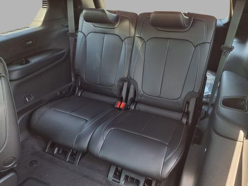 New 2026 Jeep Grand Cherokee L Limited AWD/4WD image 24