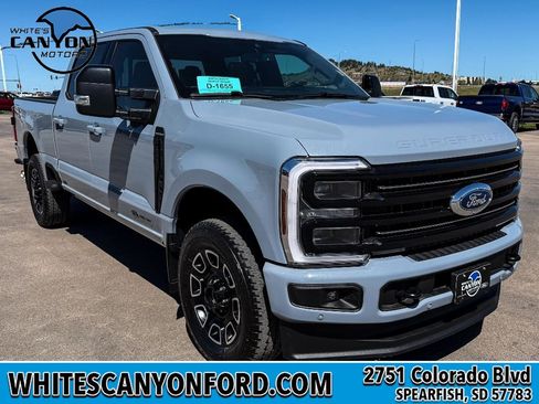 Used 2025 Ford F350 Platinum AWD/4WD image 12