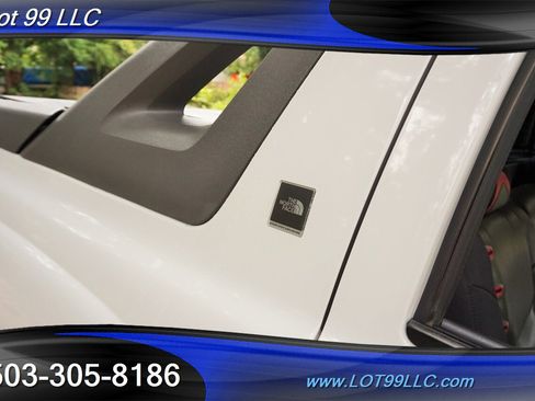 Used 2002 Chevrolet Avalanche 4x4 w/ North Face Edition image 33