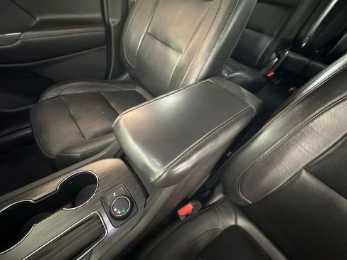 Used 2019 GMC Acadia SLT FWD image 35