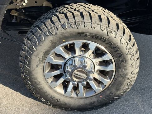 Used 2020 Ford F350 Lariat w/ Lariat Value Package image 14