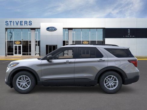 New 2026 Ford Explorer Active w/ Active Comfort Package image 3