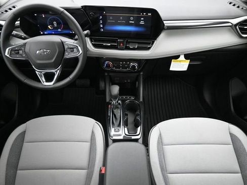 New 2026 Chevrolet TrailBlazer LT w/ Midnight Edition FWD image 20