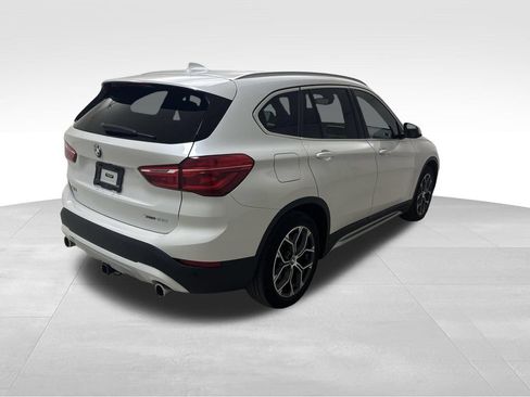 Used 2022 BMW X1 xDrive28i AWD/4WD image 10