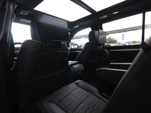 Certified 2026 Cadillac Escalade Platinum Sport w/ LPO, ONYX Package image 32