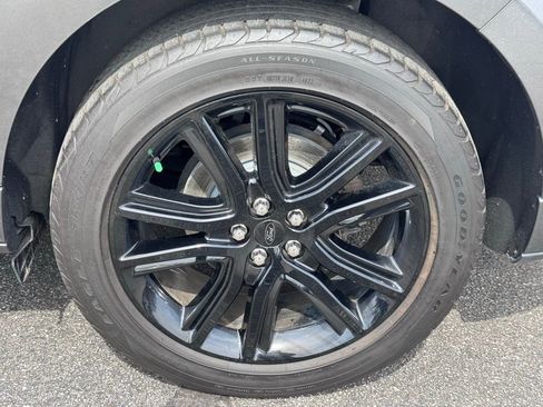 Certified 2020 Ford Edge ST-Line w/ Cold Weather Package AWD/4WD image 51