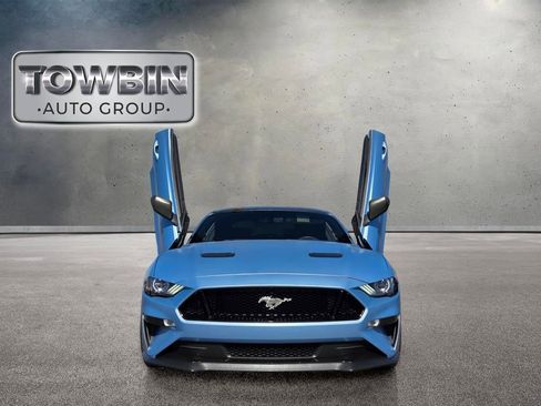 Used 2018 Ford Mustang GT Premium w/ GT Performance Package RWD image 13