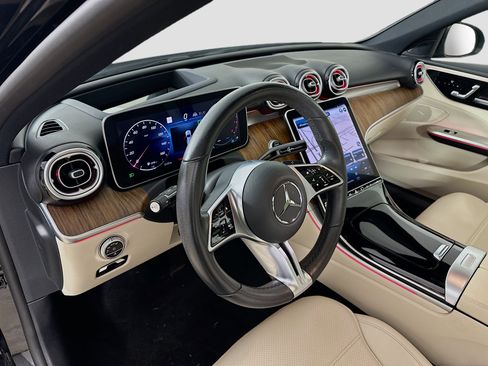 Certified 2023 Mercedes-Benz C 300 4MATIC Sedan image 9