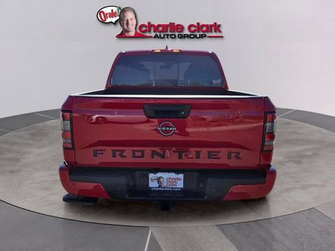 Used 2026 Nissan Frontier SV w/ Tow Package RWD image 5
