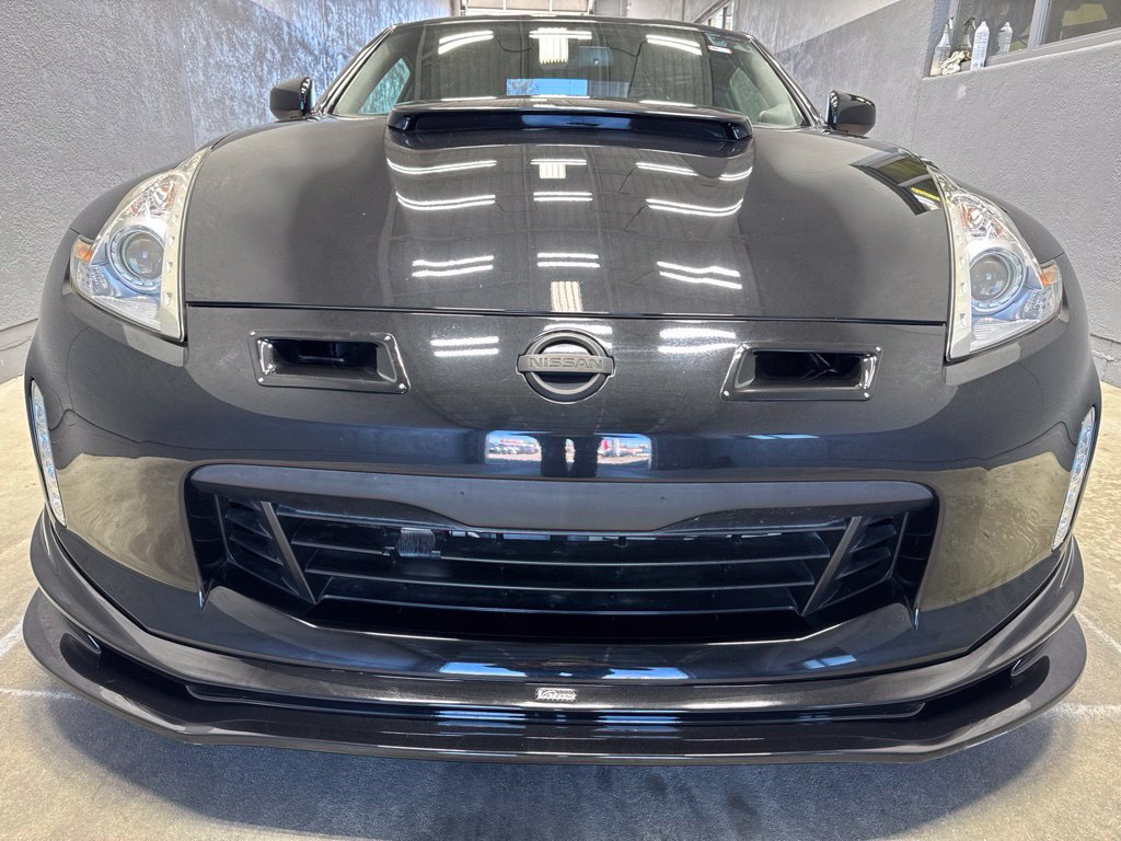 Used 2016 Nissan 370Z Coupe RWD image 5