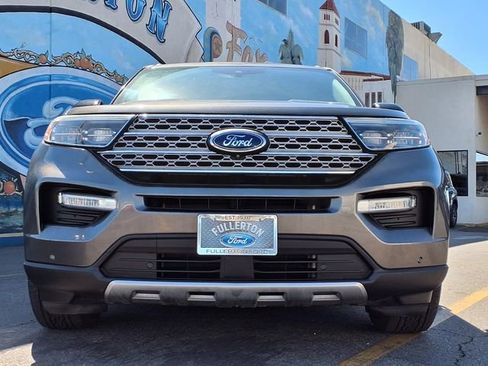 Certified 2020 Ford Explorer Limited RWD image 2