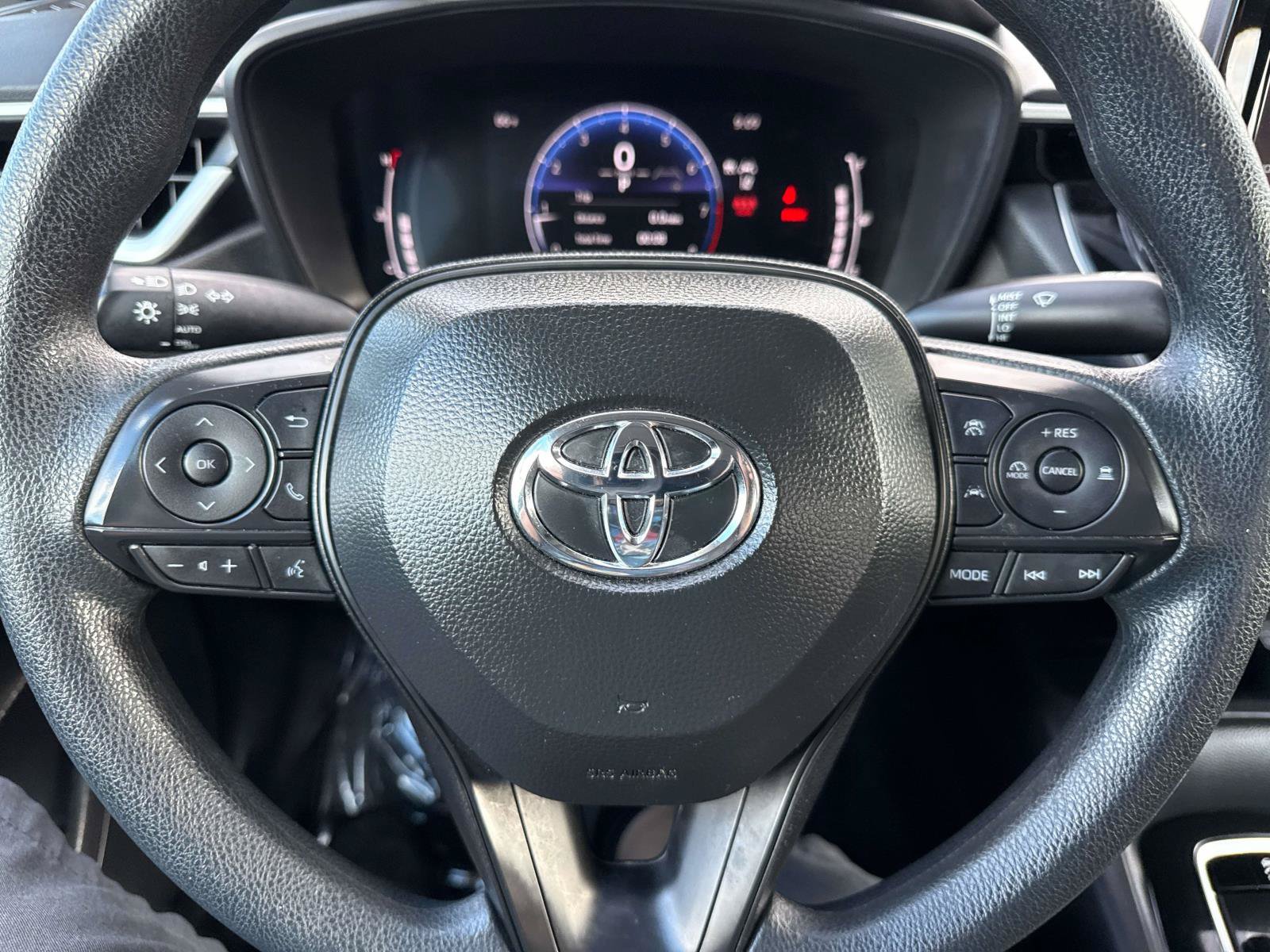 Used 2026 Toyota Corolla LE w/ LE Premium Package FWD image 26