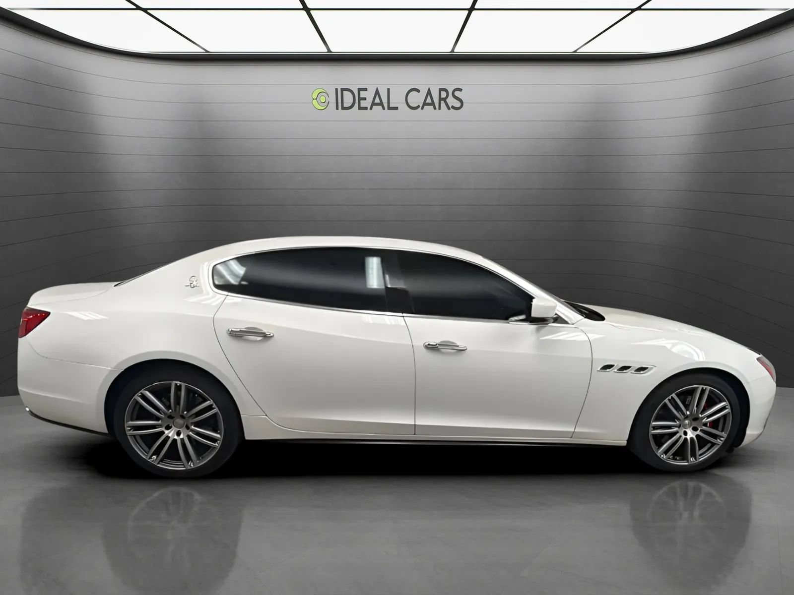 Used 2015 Maserati Quattroporte S Q4 AWD/4WD image 4
