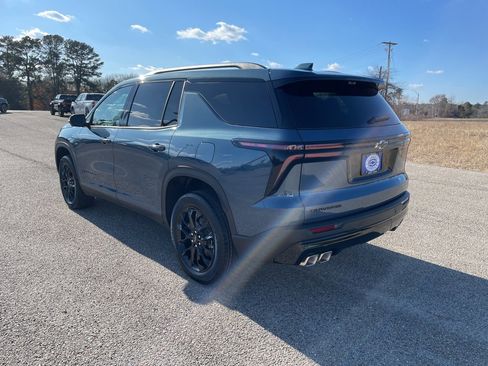 New 2026 Chevrolet Traverse LT w/ Midnight/Sport Edition image 3