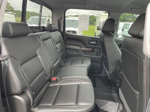 Used 2018 GMC Sierra 1500 SLT AWD/4WD image 29