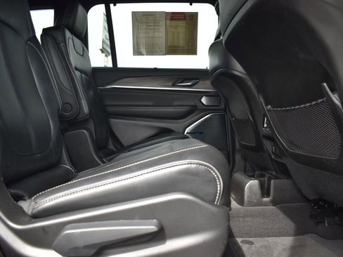 Used 2021 Jeep Grand Cherokee L Overland w/ Advanced Protech Group III image 11