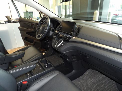 Used 2025 Honda Odyssey EX-L image 13