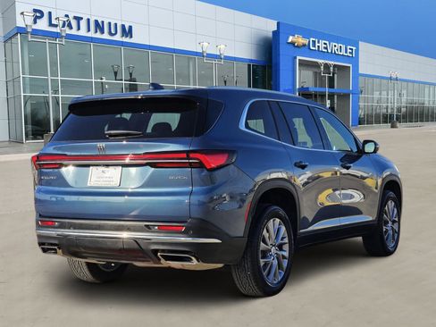 Used 2025 Buick Enclave Preferred image 7