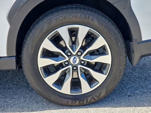 Used 2023 Subaru Outback Limited image 10