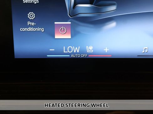 Used 2024 BMW X7 xDrive40i w/ M Sport Package AWD/4WD image 9