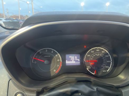 Certified 2022 Subaru Crosstrek 2.0i Premium image 13