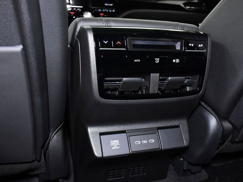 New 2026 Acura MDX SH-AWD image 25