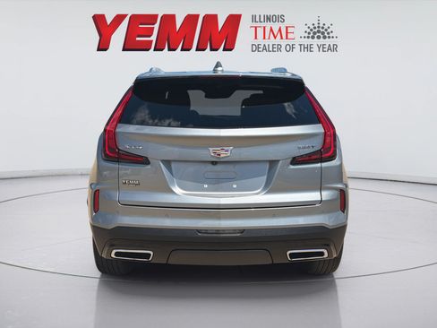 Used 2024 Cadillac XT4 Premium Luxury FWD image 9