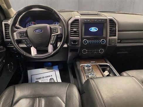 Used 2019 Ford Expedition Platinum AWD/4WD image 2