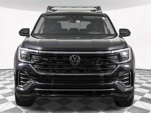 Used 2024 Volkswagen Atlas SEL Premium R-Line image 14
