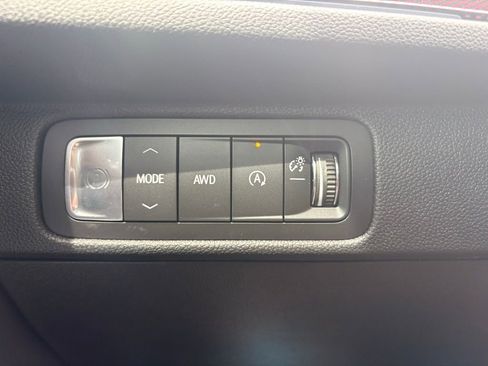 New 2026 Chevrolet Traverse Z71 w/ Enhanced Driving Package AWD/4WD image 32