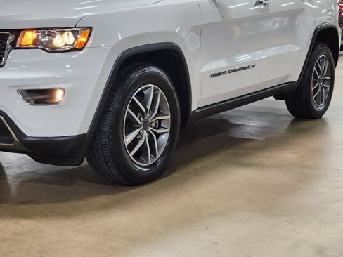 Used 2022 Jeep Grand Cherokee Limited RWD image 17