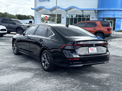 Certified 2023 Honda Accord EX image 9