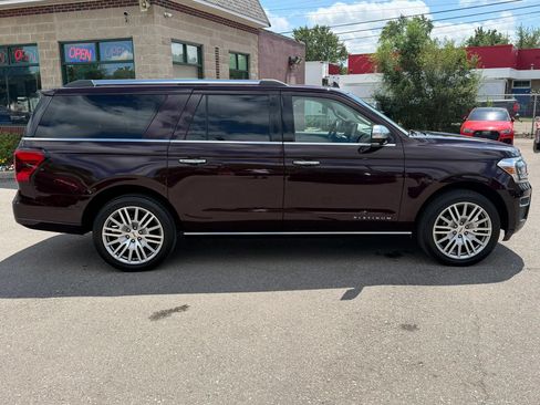 Used 2024 Ford Expedition Max Platinum AWD/4WD image 6