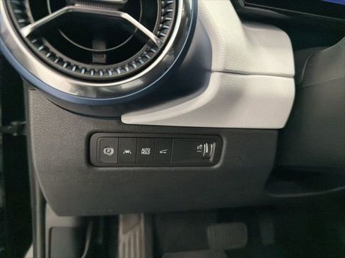 New 2026 Chevrolet Equinox EV LT image 17