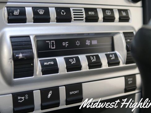 Used 2007 Porsche 911 Turbo image 32