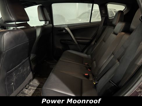 Used 2018 Toyota RAV4 SE w/ Power Extra Value Package image 5