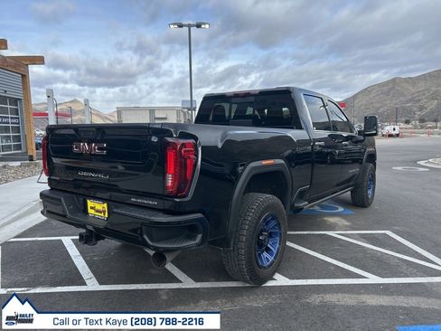 Used 2023 GMC Sierra 3500 Denali w/ Denali Ultimate Package image 7