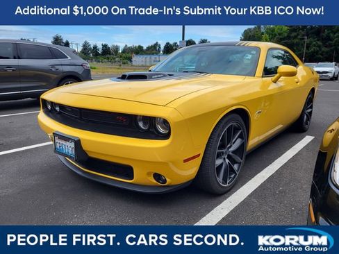 Used 2018 Dodge Challenger R/T Plus RWD image 1
