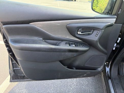 Used 2018 Nissan Murano SL AWD/4WD image 11