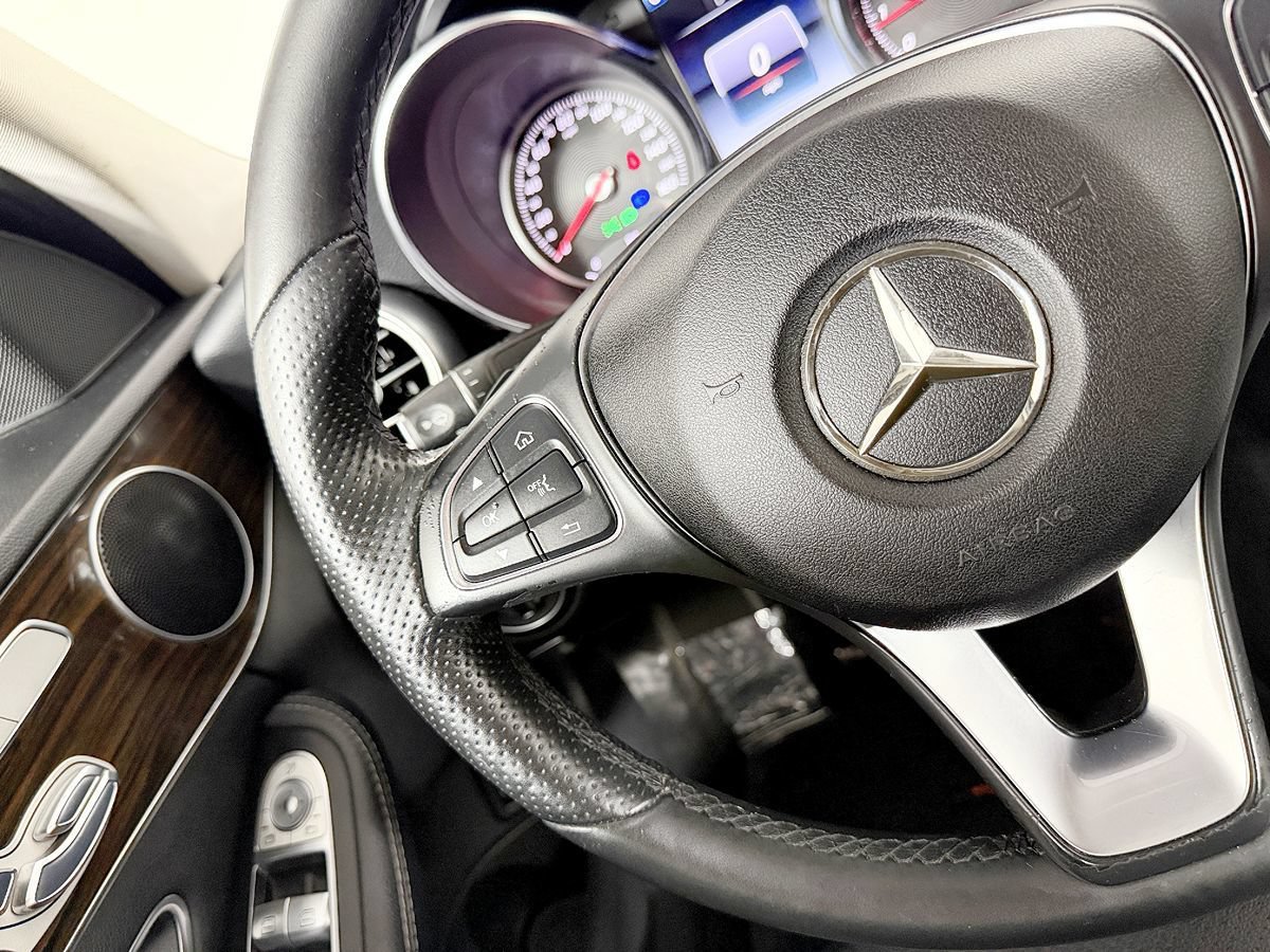 Used 2017 Mercedes-Benz C 300 4MATIC Sedan image 58