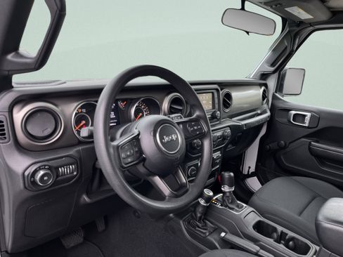 Used 2020 Jeep Wrangler Sport image 19
