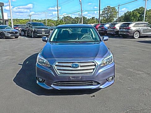 Used 2015 Subaru Legacy 2.5i Limited AWD/4WD image 2