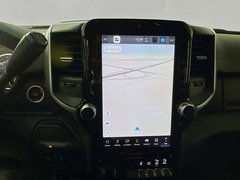 Used 2025 RAM 2500 Big Horn image 13